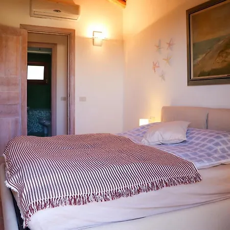 Casa Punta Molara Vakantiehuis Monte Petrosu